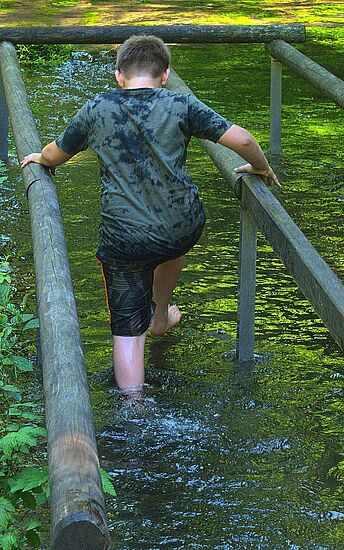 Wie ein Storch im Wasser ... Familienkneippen