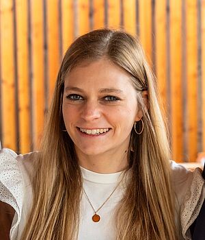 Julia Knöckl